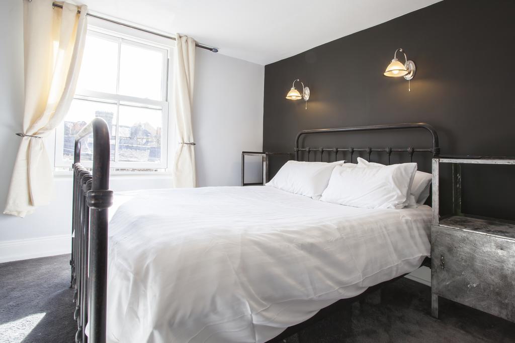 The Lodge Harrogate Extérieur photo